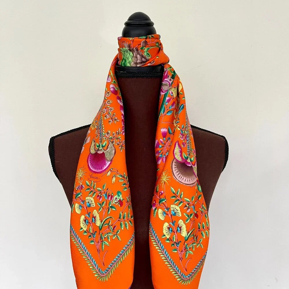 Display #2 New Gucci Floral Print Silk Scarf